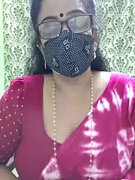 Snapshot of sweet-lotus chatting on September 24, 2025, 4:57 pm sweet-lotus online show from September 24, 2025, 4:57 pm