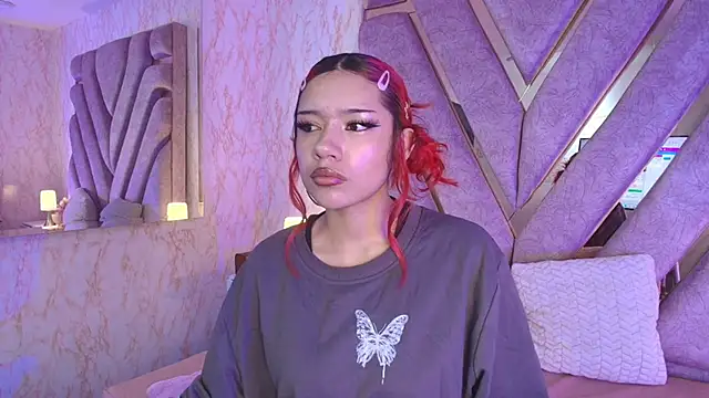 Snapshot of redd_pandaa chatting on November 14, 2025, 2:48 am redd pandaa online show from November 14, 2025, 2:48 am