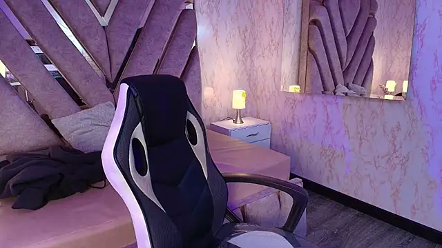 redd pandaa online show from March 25, 2026, 3:39 am