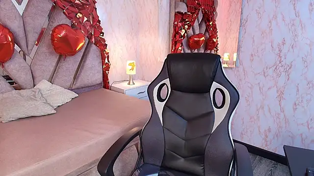 Snapshot of redd_pandaa chatting on February 17, 2026, 3:04 am redd pandaa online show from February 17, 2026, 3:04 am