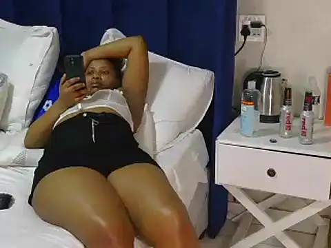 Snapshot of Babysex32 chatting on October 27, 2025, 8:32 pm Babysex32 online show from October 27, 2025, 8:32 pm