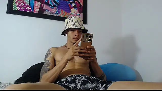 Snapshot of Daniel_laverde chatting on September 22, 2025, 4:13 pm Daniel laverde online show from September 22, 2025, 4:13 pm