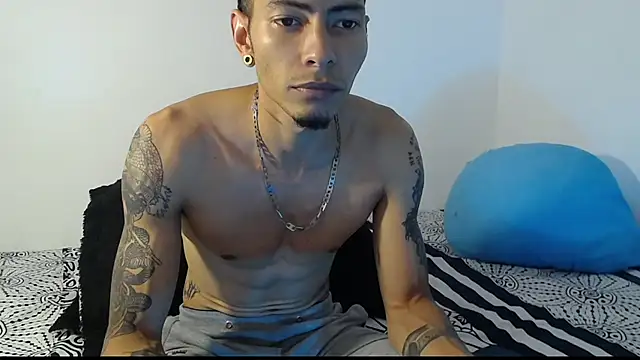 Snapshot of Daniel_laverde chatting on September 19, 2025, 6:45 pm Daniel laverde online show from September 19, 2025, 6:45 pm