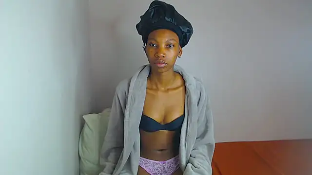 JuicyAdiction online show from October 5, 2025, 9:22 am