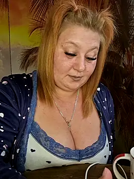 Snapshot of Miss_tits2025 chatting on June 11, 2026, 12:32 am Miss tits2025 online show from June 11, 2026, 12:32 am