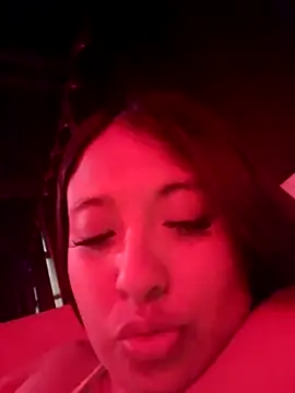 lupittta online show from November 11, 2025, 3:23 am