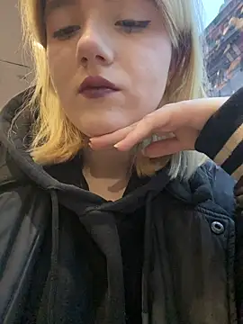 Snapshot of Cherry___Blossom chatting on November 16, 2025, 1:16 pm Cherry Blossom online show from November 16, 2025, 1:16 pm