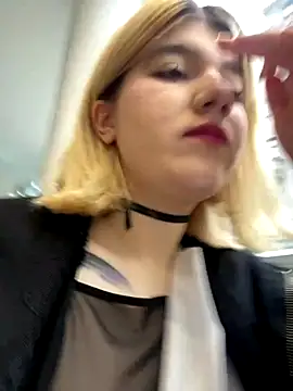 Snapshot of Cherry___Blossom chatting on September 20, 2025, 10:09 am Cherry Blossom online show from September 20, 2025, 10:09 am