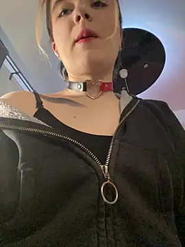 Snapshot of Cherry___Blossom chatting on November 21, 2025, 12:15 pm Cherry Blossom online show from November 21, 2025, 12:15 pm