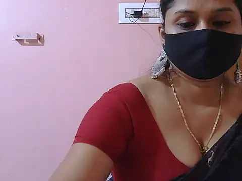 Snapshot of itsabika chatting on February 12, 2026, 8:03 am itsabika online show from February 12, 2026, 8:03 am