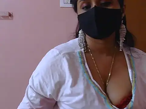 Snapshot of itsabika chatting on February 8, 2026, 8:01 am itsabika online show from February 8, 2026, 8:01 am