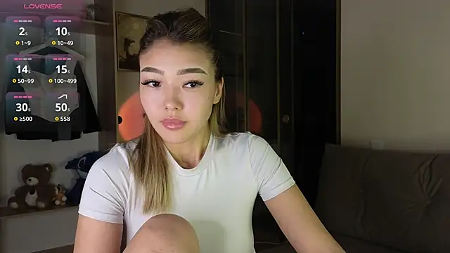 Snapshot of kyoso_hin chatting on October 9, 2025, 2:17 pm kyoso hin online show from October 9, 2025, 2:17 pm