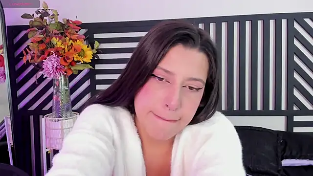Snapshot of Aria_sweetling chatting on October 15, 2025, 1:08 pm Aria sweetling online show from October 15, 2025, 1:08 pm