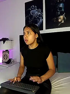 VioletaBliss1 online show from October 25, 2025, 11:53 am