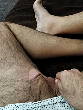 Snapshot of Sako117 chatting on November 18, 2025, 9:40 pm Sako117 online show from November 18, 2025, 9:40 pm