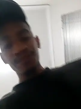 Snapshot of gemini_loops chatting on October 13, 2025, 6:31 pm gemini loops online show from October 13, 2025, 6:31 pm