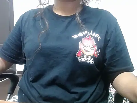 Snapshot of mary_jones6 chatting on November 5, 2025, 12:41 pm mary jones6 online show from November 5, 2025, 12:41 pm