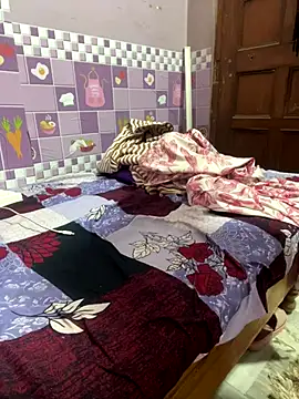 Snapshot of Sandhya_77 chatting on December 18, 2025, 5:12 am Sandhya 77 online show from December 18, 2025, 5:12 am