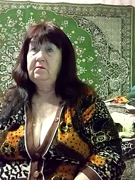 Snapshot of CrystalLime6411 chatting on January 14, 2026, 5:00 am CrystalLime6411 online show from January 14, 2026, 5:00 am