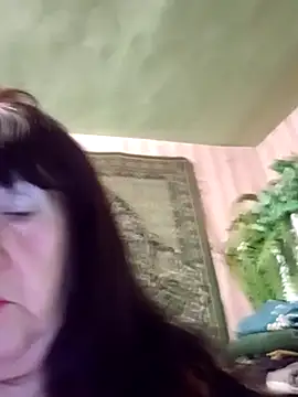 Snapshot of CrystalLime6411 chatting on January 6, 2026, 5:50 pm CrystalLime6411 online show from January 6, 2026, 5:50 pm