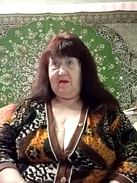 Snapshot of CrystalLime6411 chatting on January 13, 2026, 4:44 pm CrystalLime6411 online show from January 13, 2026, 4:44 pm