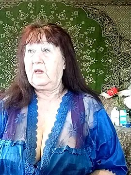 CrystalLime6411 online show from March 5, 2026, 7:27 am