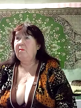 Snapshot of CrystalLime6411 chatting on February 3, 2026, 6:02 pm CrystalLime6411 online show from February 3, 2026, 6:02 pm