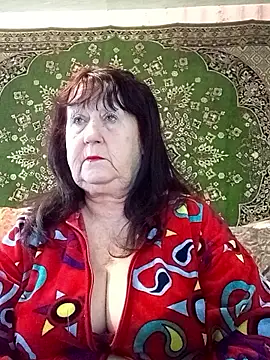 Snapshot of CrystalLime6411 chatting on January 11, 2026, 8:43 am CrystalLime6411 online show from January 11, 2026, 8:43 am