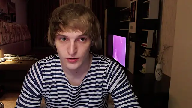 Playersuperstar online show from March 18, 2026, 6:31 pm