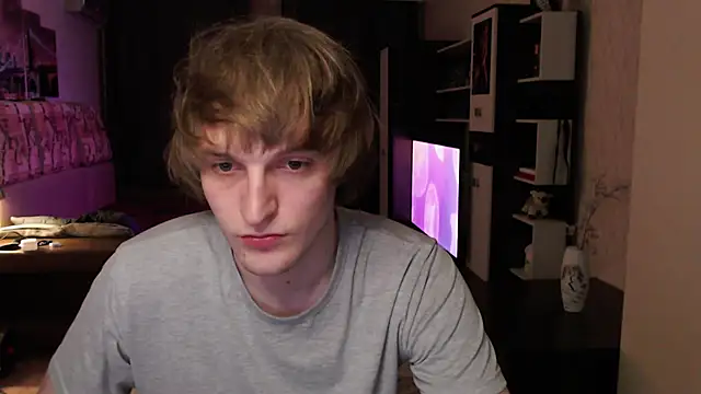 Playersuperstar online show from April 4, 2026, 6:47 pm