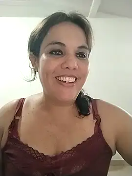 Bellapotencia1985 online show from March 15, 2026, 9:49 am