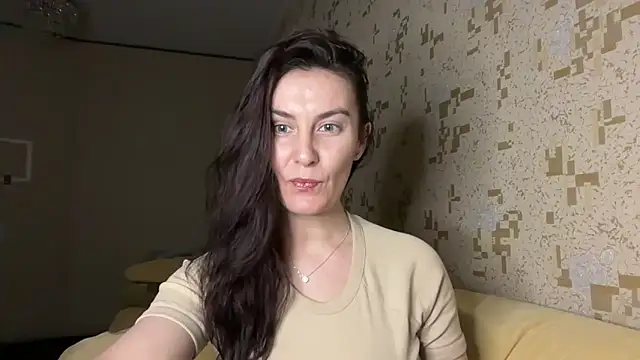 Snapshot of KatalinaQE chatting on February 7, 2026, 6:05 pm KatalinaQE online show from February 7, 2026, 6:05 pm