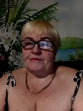 VioletSweet5566 online show from December 16, 2025, 8:46 pm