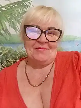 Snapshot of VioletSweet5566 chatting on April 14, 2026, 9:36 am VioletSweet5566 online show from April 14, 2026, 9:36 am