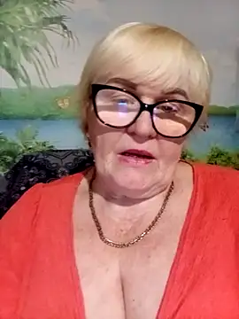 Snapshot of VioletSweet5566 chatting on April 5, 2026, 7:20 pm VioletSweet5566 online show from April 5, 2026, 7:20 pm