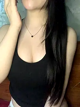 Snapshot of Lyly11 chatting on November 8, 2025, 7:34 am Lyly11 online show from November 8, 2025, 7:34 am