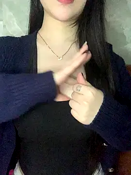 Snapshot of Lyly11 chatting on December 19, 2025, 1:53 am Lyly11 online show from December 19, 2025, 1:53 am