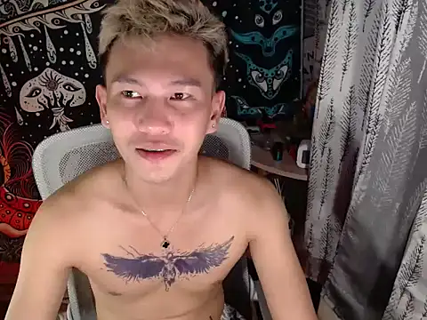Snapshot of RalfAsian25 chatting on May 5, 2026, 12:13 am RalfAsian25 online show from May 5, 2026, 12:13 am