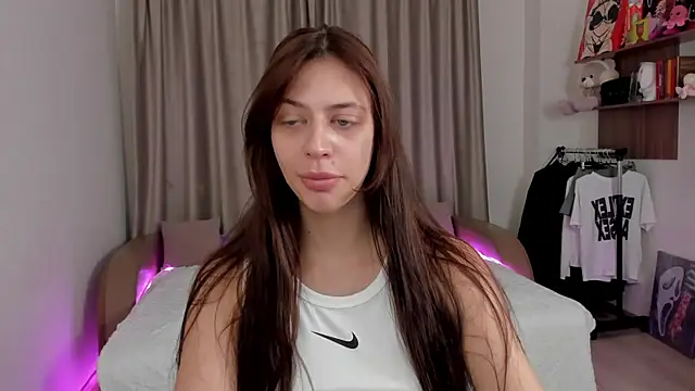 Snapshot of Daria_Promise chatting on October 10, 2025, 9:37 pm Daria Promise online show from October 10, 2025, 9:37 pm