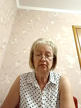 AlikaSwan5821 online show from September 14, 2025, 1:00 pm