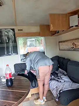 Misspapillon1840 online show from September 10, 2025, 7:40 am