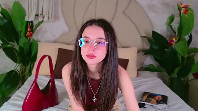 Snapshot of LANA_MILANO chatting on October 4, 2025, 3:57 pm LANA MILANO online show from October 4, 2025, 3:57 pm