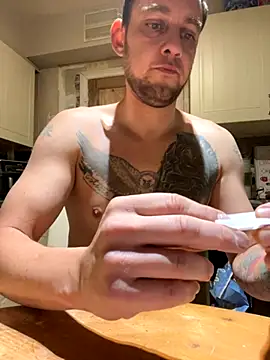 Snapshot of Mrtg1987 chatting on November 10, 2025, 12:26 am Mrtg1987 online show from November 10, 2025, 12:26 am