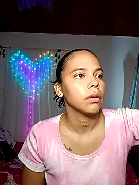 Snapshot of linda698049 chatting on October 2, 2025, 3:15 pm linda698049 online show from October 2, 2025, 3:15 pm