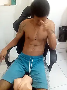 Snapshot of moreno25centimetro chatting on September 20, 2025, 11:48 am moreno25centimetro online show from September 20, 2025, 11:48 am