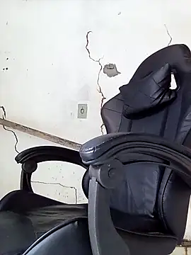 moreno25centimetro online show from February 9, 2026, 12:47 pm