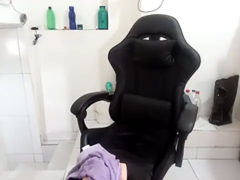 moreno25centimetro online show from November 11, 2025, 12:44 pm