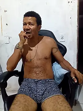 Snapshot of moreno25centimetro chatting on May 10, 2026, 11:39 pm moreno25centimetro online show from May 10, 2026, 11:39 pm