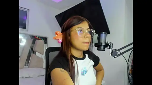 Goddes any online show from November 2, 2025, 1:54 am