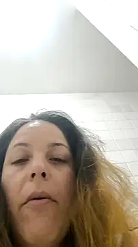 Snapshot of bibi_perigoBr chatting on October 8, 2025, 2:24 am bibi perigoBr online show from October 8, 2025, 2:24 am